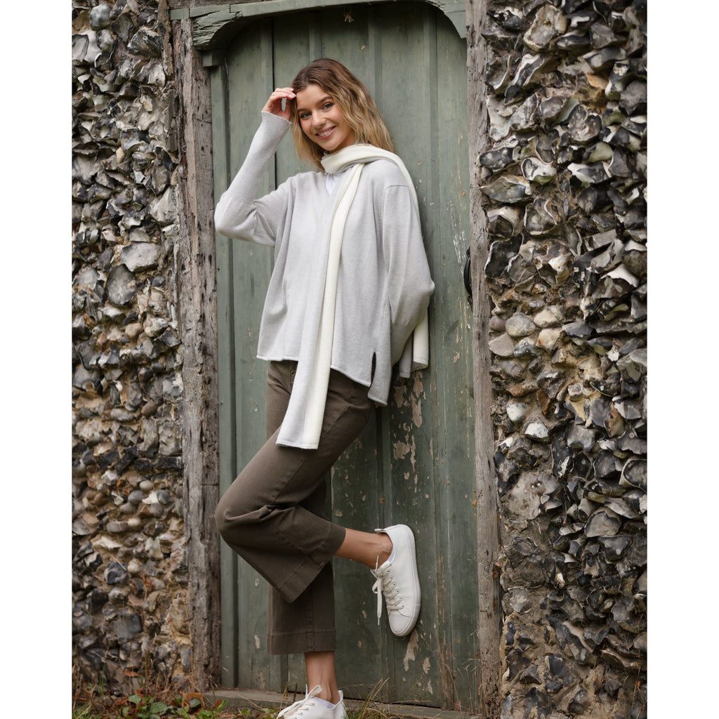 Pure Cashmere Vee Neck – Kitted in Cashmere